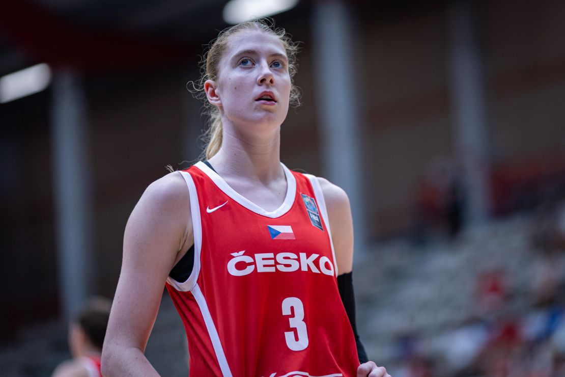 Paurová2
