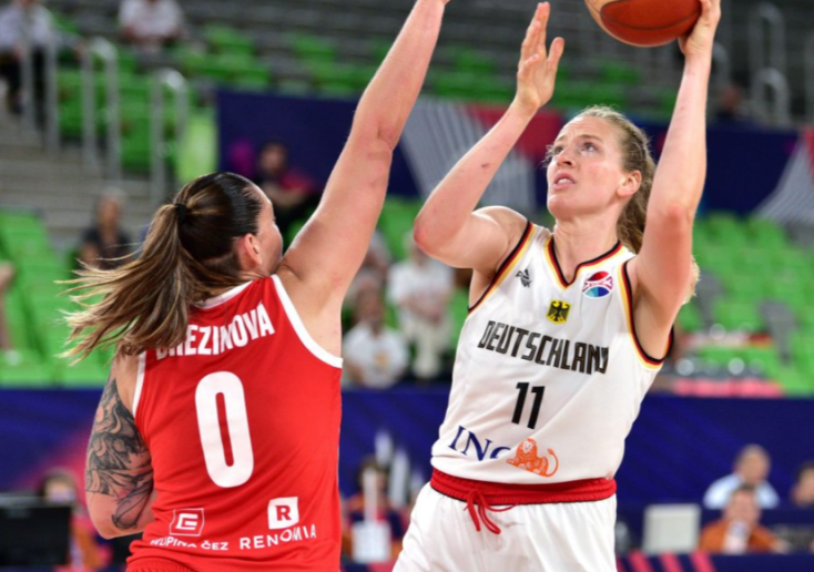 Byl to poslední zápas v reprezentaci, potvrdila svůj odchod kapitánka basketbalistek Březinová