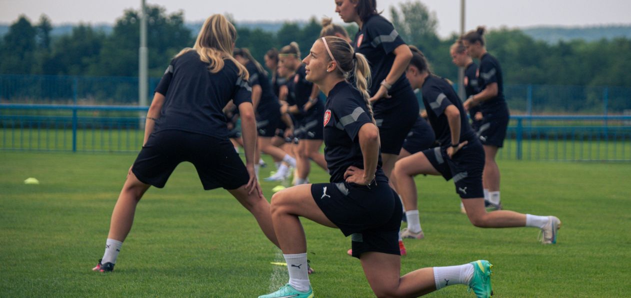 Návrat opor i zápas s Portugalskem. Fotbalistkám začal první sraz roku